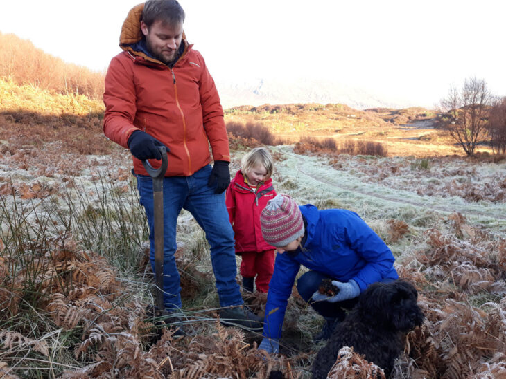 Tree planting fun for all the family © Chris Puddephatt